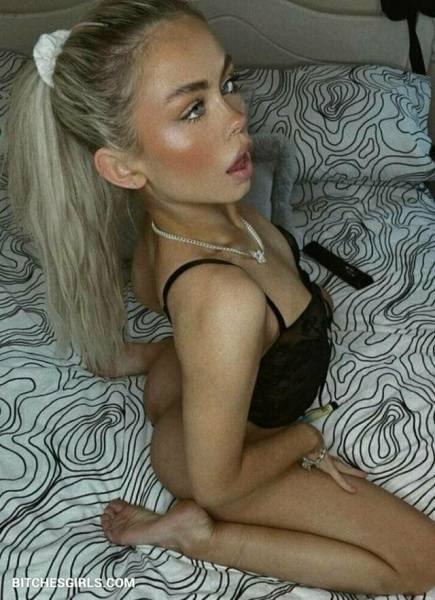 Elley Davies Instagram Naked Influencer - Onlyfans Leaked Nude Photo on girlsabc.com