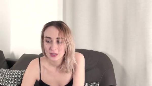 Kiss_it_better Chaturbate nude porn video on girlsabc.com