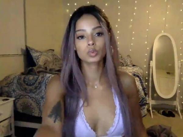 Mixedbeauty45 MFC naked webcam videos on girlsabc.com