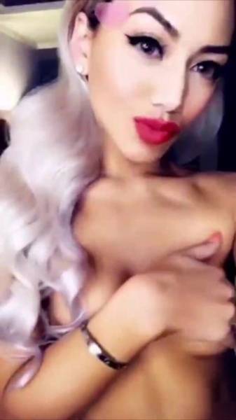 Gwen Singer vegas show masturbating snapchat premium xxx porn videos on girlsabc.com