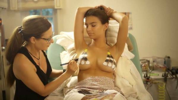 Emily Ratajkowski Nude Body Paint Photoshoot Video Leaked - Usa on girlsabc.com