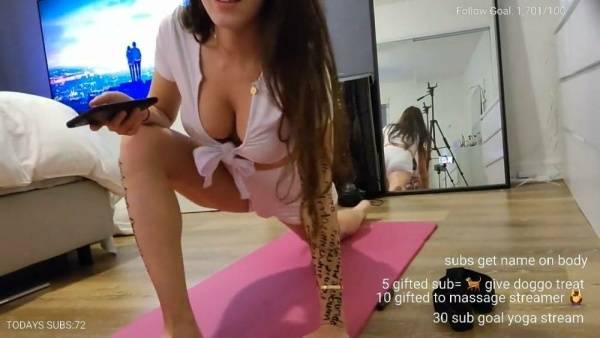 Indiefoxx Yoga Twitch Stream Video Leaked on girlsabc.com