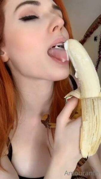 Amouranth Blowjob Banana Onlyfans Video Leaked on girlsabc.com