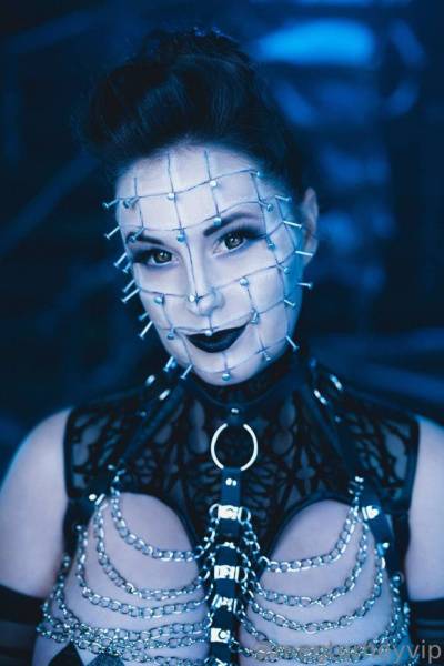 Meg Turney Pinhead Set on girlsabc.com