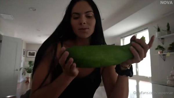 Aspen Rae Nude Vegetable Masturbation OnlyFans Video Leaked on girlsabc.com