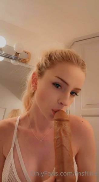 MsFiiire Dildo Blowjob Cumshot Onlyfans Video Leaked on girlsabc.com