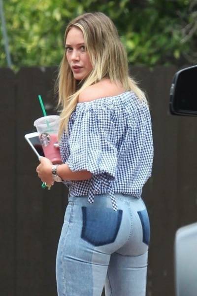 Hilary Duff Ass Tight Jeans Paparazzi Set Leaked - Usa on girlsabc.com