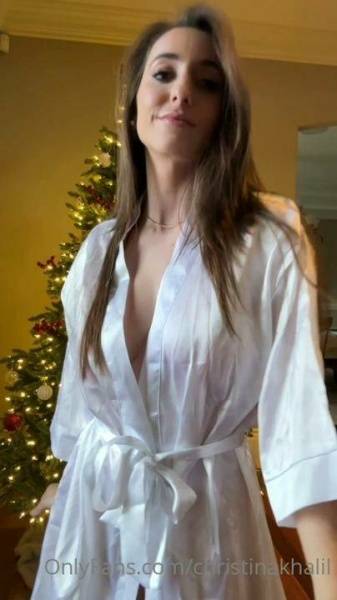 Christina Khalil Christmas Eve Slingkini Onlyfans Video Leaked on girlsabc.com