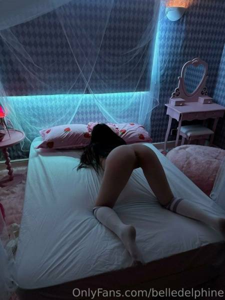 Belle Delphine Nude Cam Girl Bedroom Onlyfans Set Leaked on girlsabc.com