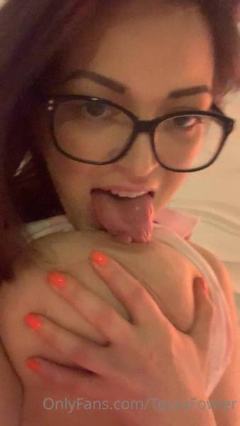 Tessa Fowler Nude Titty Lick OnlyFans Video Leaked - Usa on girlsabc.com