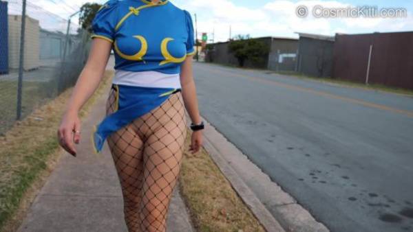 CHUN LI STREET FLASHING PUSSY Upskirt on girlsabc.com