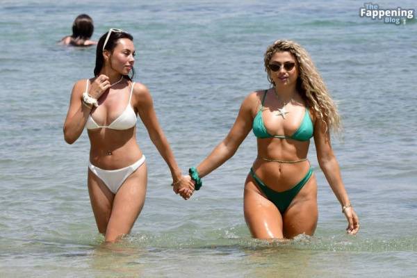 Antigoni Buxton & Paige Thorne Show Off Their Sexy Bikini Bodies (34 Photos) on girlsabc.com
