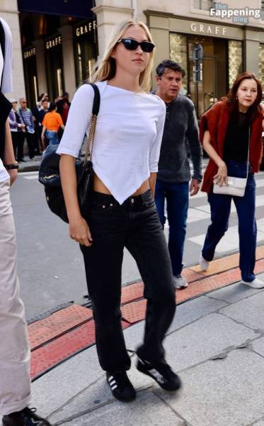 Braless Lila Moss Arrives for Paris Fashion Week (7 Photos) on girlsabc.com