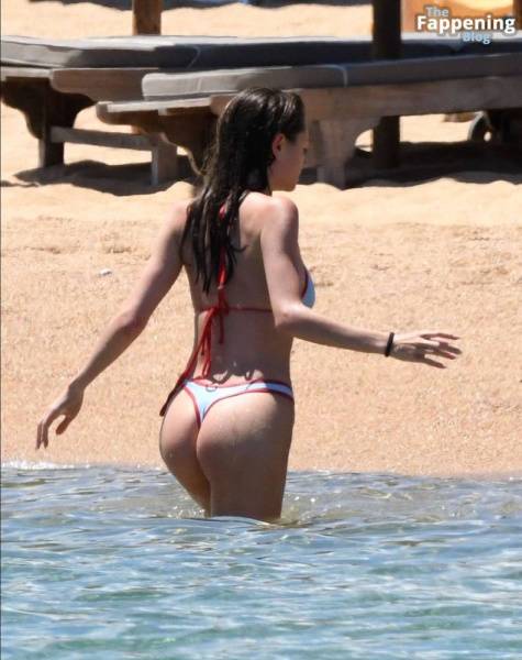 Leni Klum Displays Her Sexy Assets in a Bikini on the Beach in Sardinia (110 Photos) on girlsabc.com