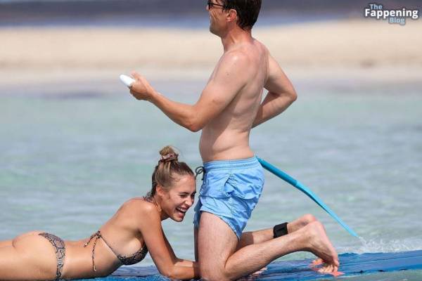 Alena Gerber & Clemens Fritz Enjoy Their Holiday in Formentera (36 Photos) - Spain - Germany on girlsabc.com