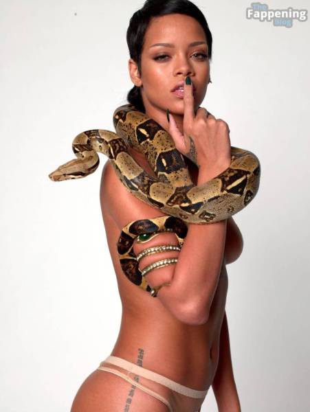 Rihanna Strips Sexy & Topless – GQ 2013 (67 Outtake Photos) on girlsabc.com